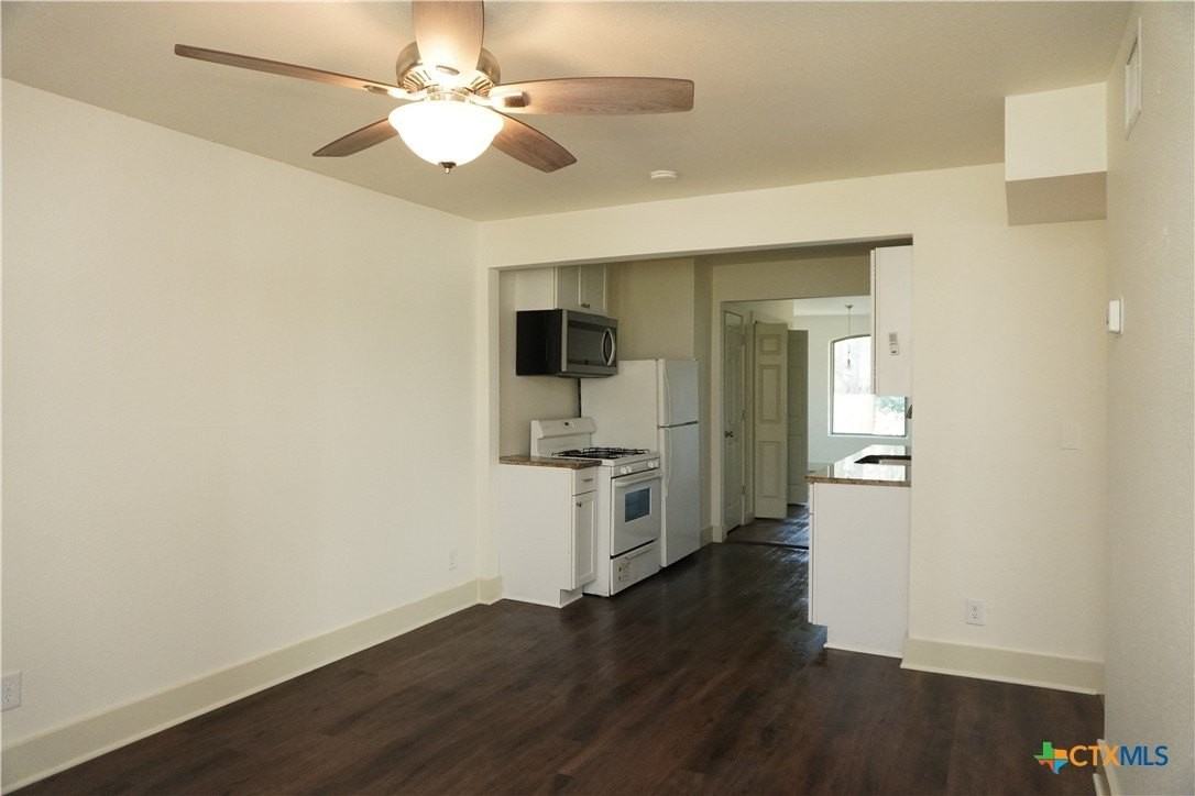 1019 Haynes St - Photo 4 of 28