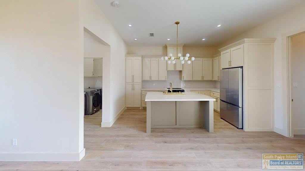 2931 Juan Castillo - Photo 3 of 47