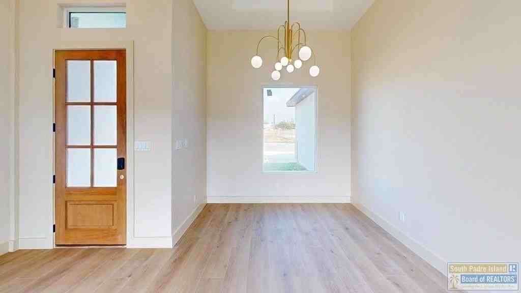 2931 Juan Castillo - Photo 4 of 47