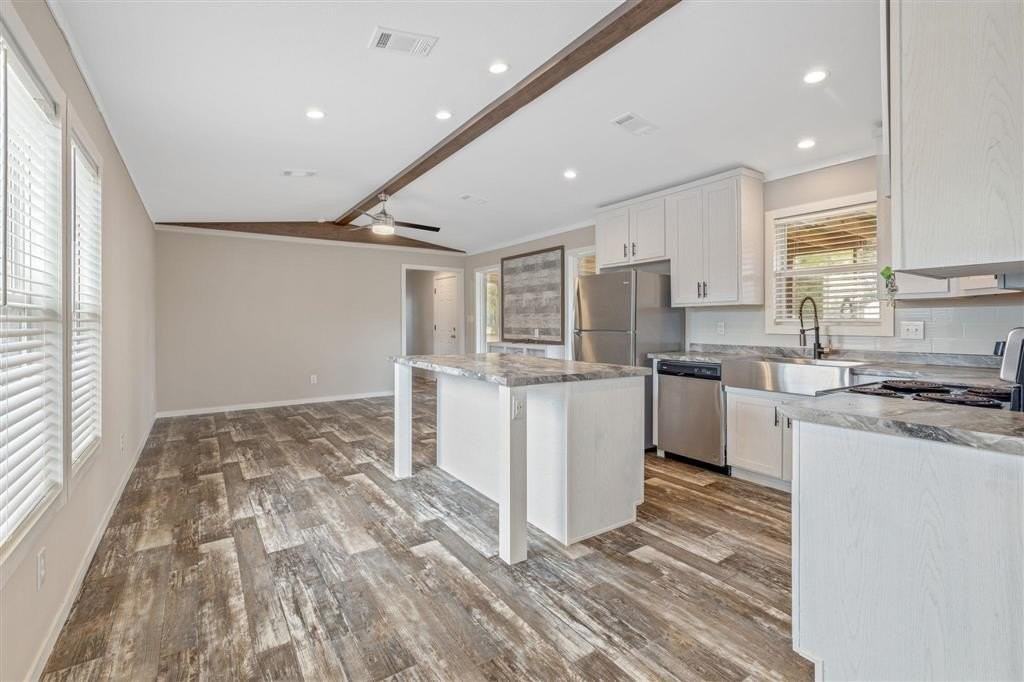 100 Emerie Ln - Photo 6 of 16