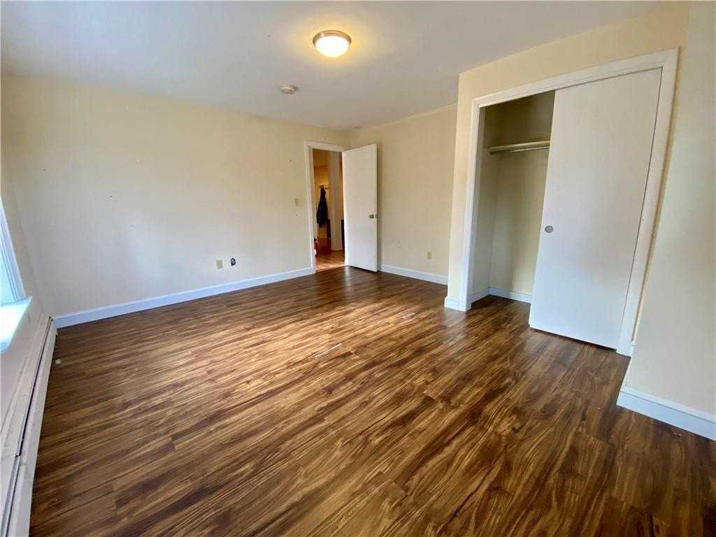 16 Clearview Ave Unit B #B - Photo 5 of 14