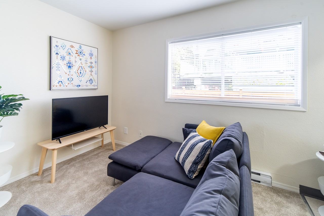 Waverly - Photo 5 of 13