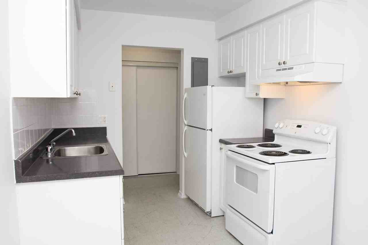 Hugo Apartments - Photo 3 of 10