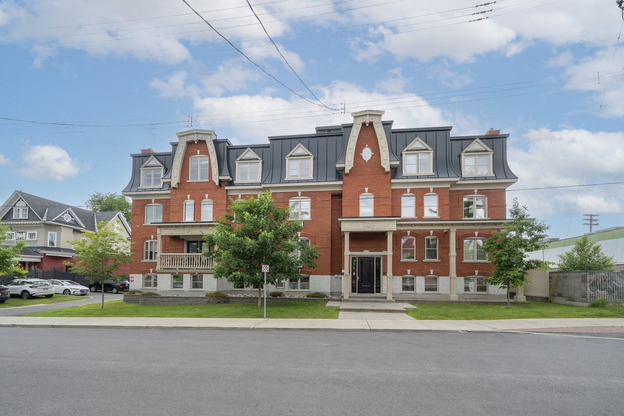 162 Cambridge St North - Photo 4 of 50