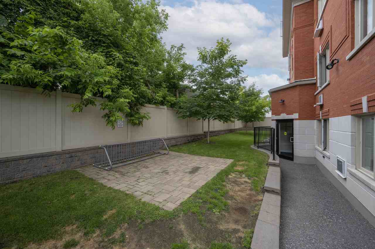 162 Cambridge St North - Photo 6 of 50