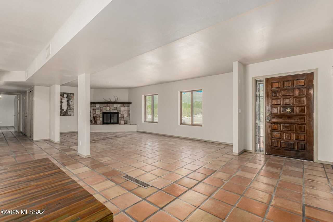 3901 N Smokey Topaz - Photo 5 of 40