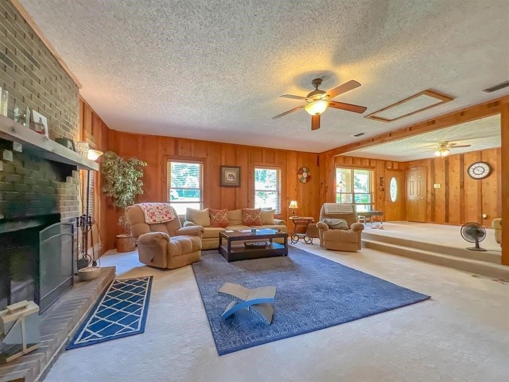 1924 Harriet Dr - Photo 6 of 25