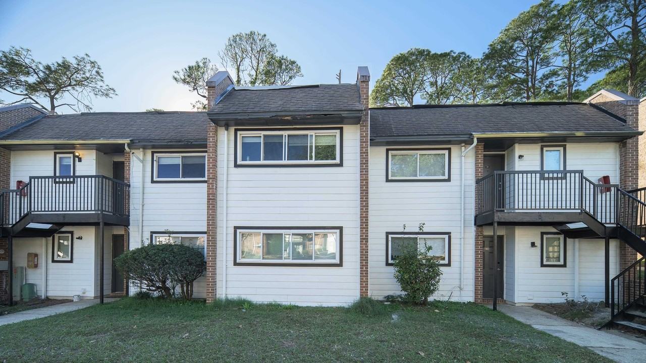 2731 S Blair Stone Rd Apt 19 #19 - Photo 2 of 18