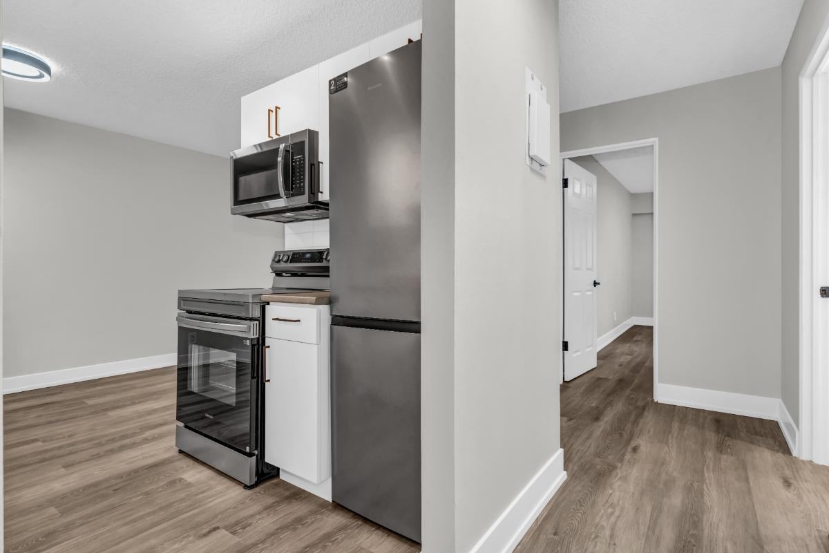 Maple Manor Apartments - Photo 3 of 50