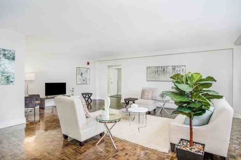 2 Regal Road - Photo 5 of 20