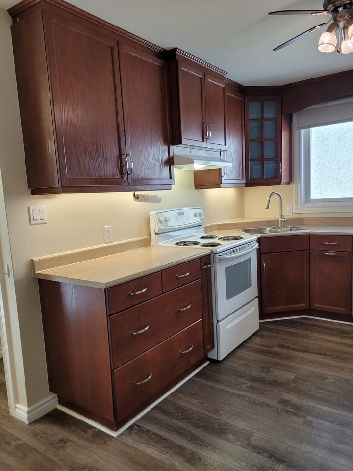 5909 - Photo 2 of 24