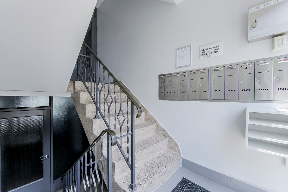 368 Luella Street - Photo 7 of 13