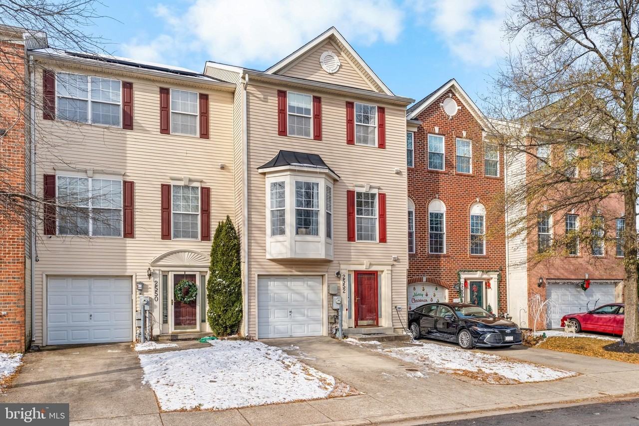 2552 Blue Water Blvd - Photo 2 of 38