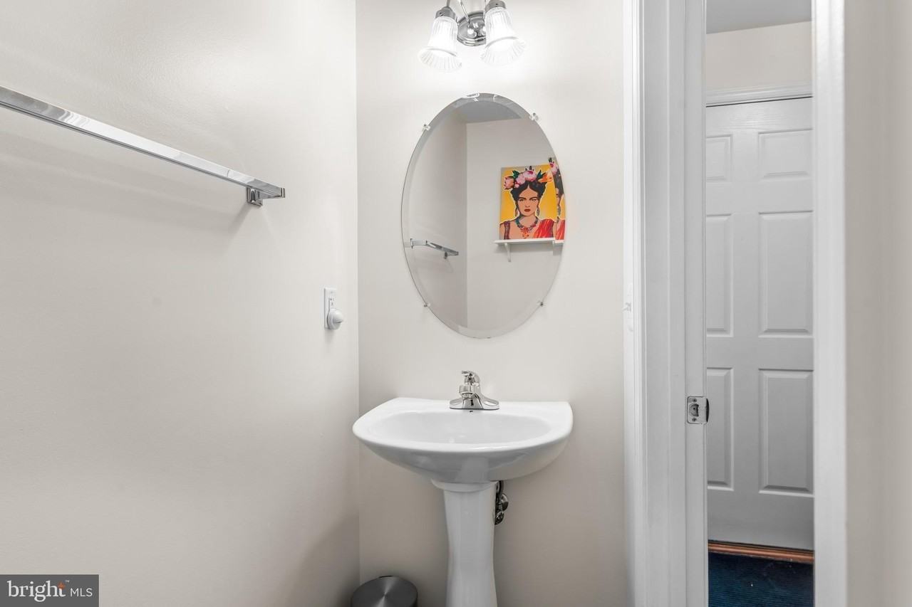 2552 Blue Water Blvd - Photo 4 of 38