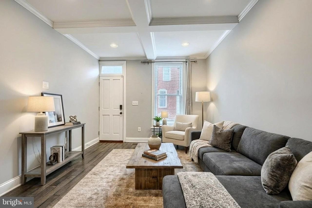 115 N Belnord Ave - Photo 2 of 32