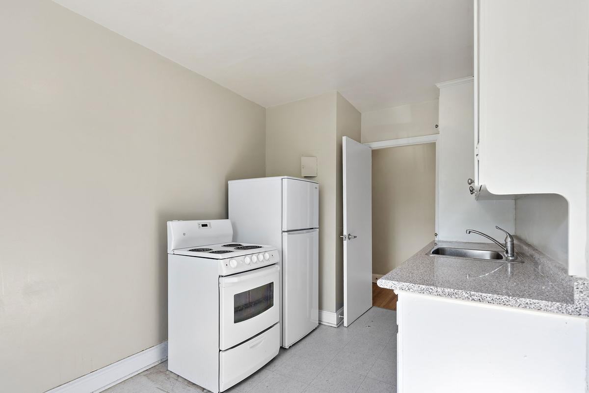 64-68 Harris Park Drive - Photo 5 of 36