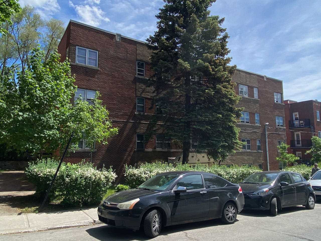 4720 Ave St-Kevin - Photo 4 of 4