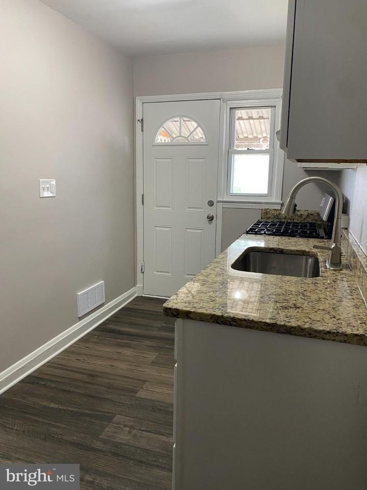 714 Norris Ln - Photo 5 of 18