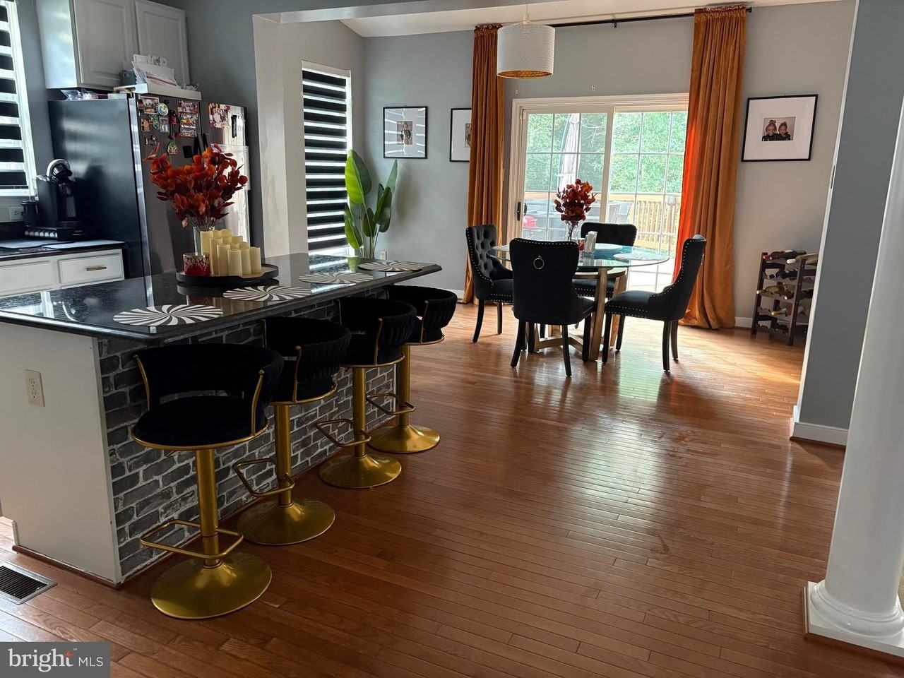 5795 Oak Forest Ct - Photo 7 of 17