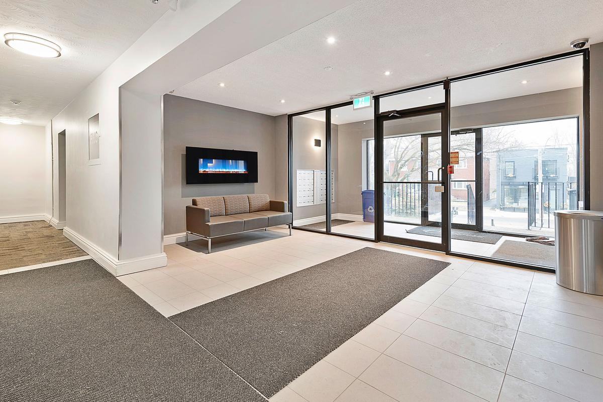 1636 Gerrard Street East - Photo 7 of 17