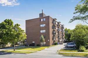 featured image of 1475 Birchmount Rd