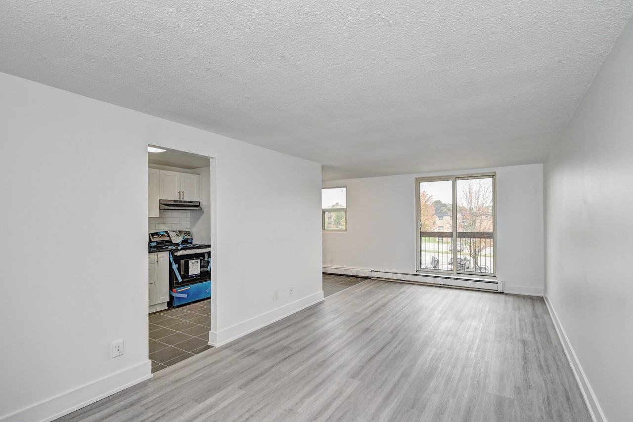 137-141 Woodside Avenue Apartments - Photo 7 of 19