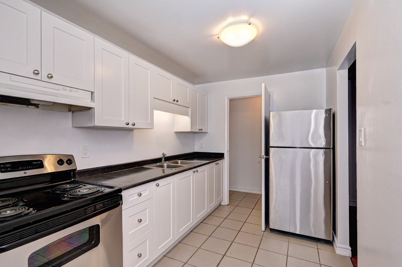 143 Woodside Avenue Apartments - Photo 3 of 11