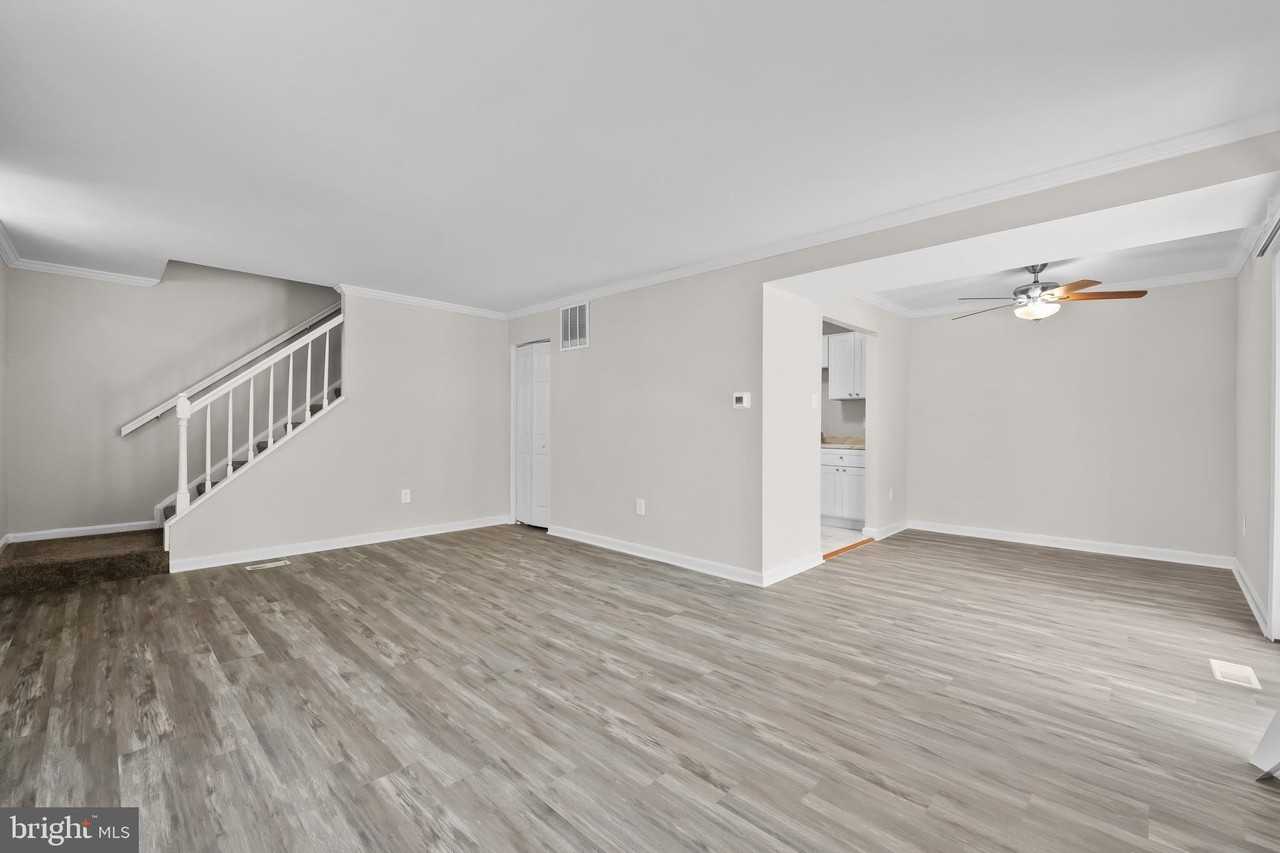 9786 Whiskey Run - Photo 4 of 26