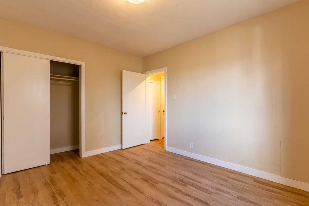 Cambridge Place - Photo 3 of 29