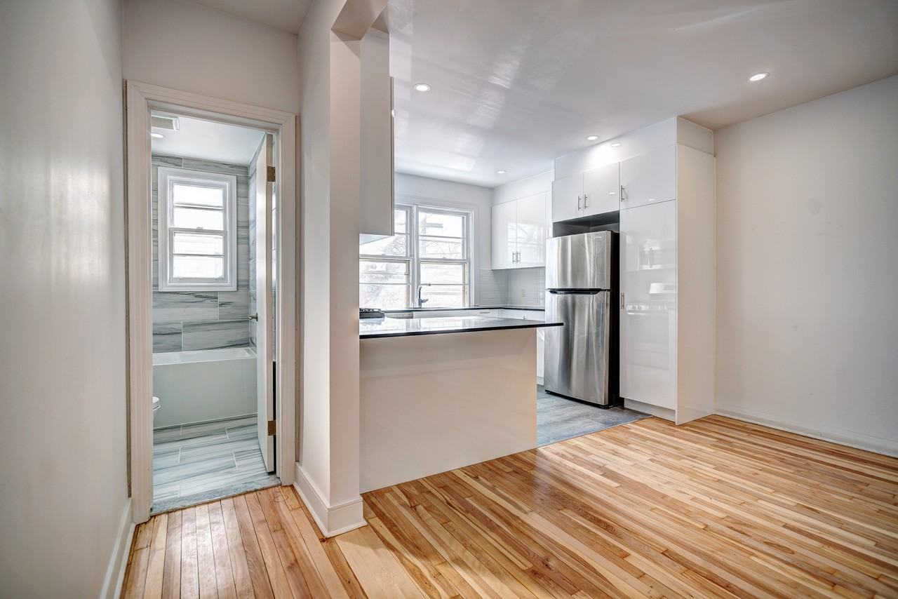 6645 Terrebonne - Photo 4 of 50