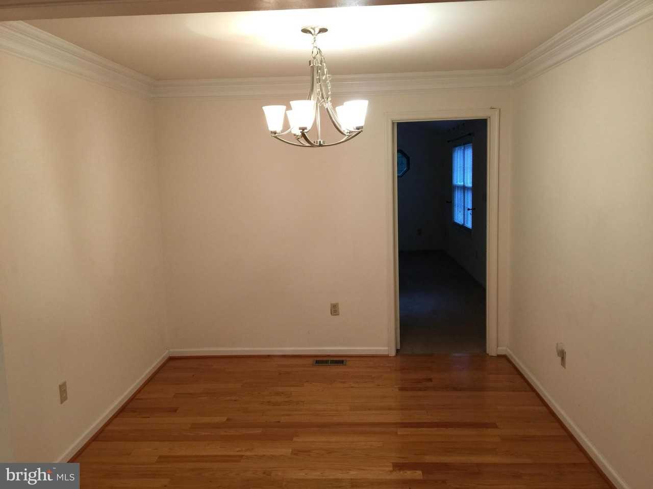 1 Apricot Ct - Photo 7 of 21