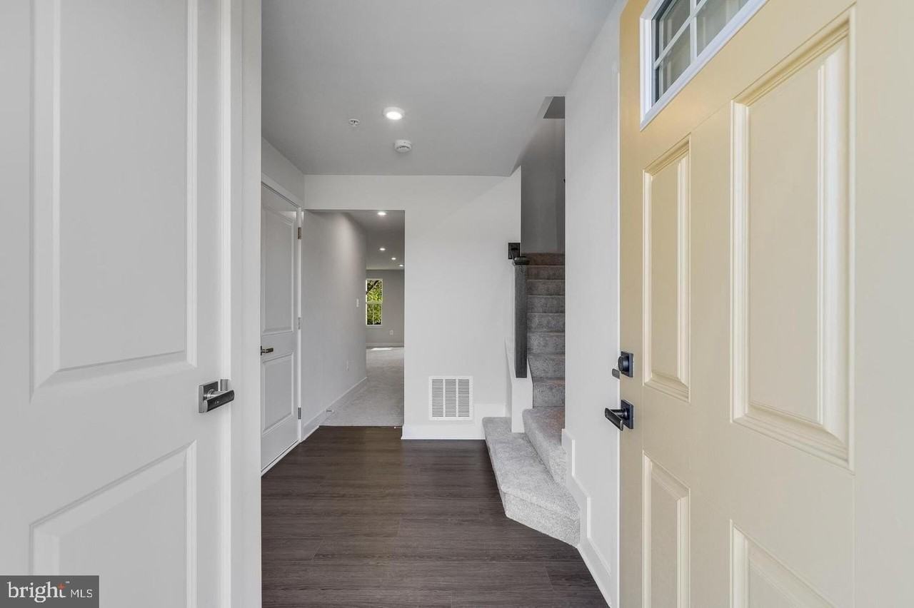 8503 E Branch Dr - Photo 2 of 25