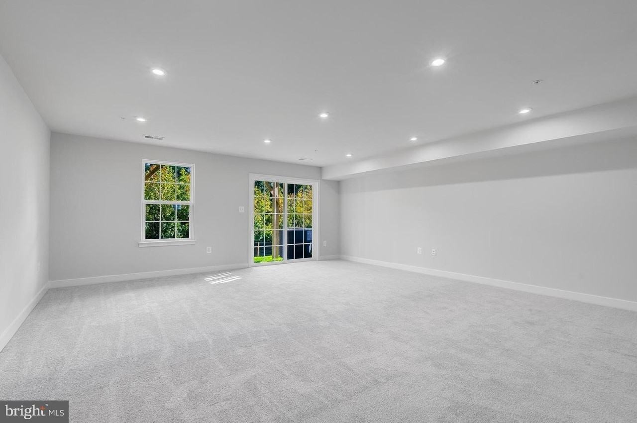 8503 E Branch Dr - Photo 3 of 25