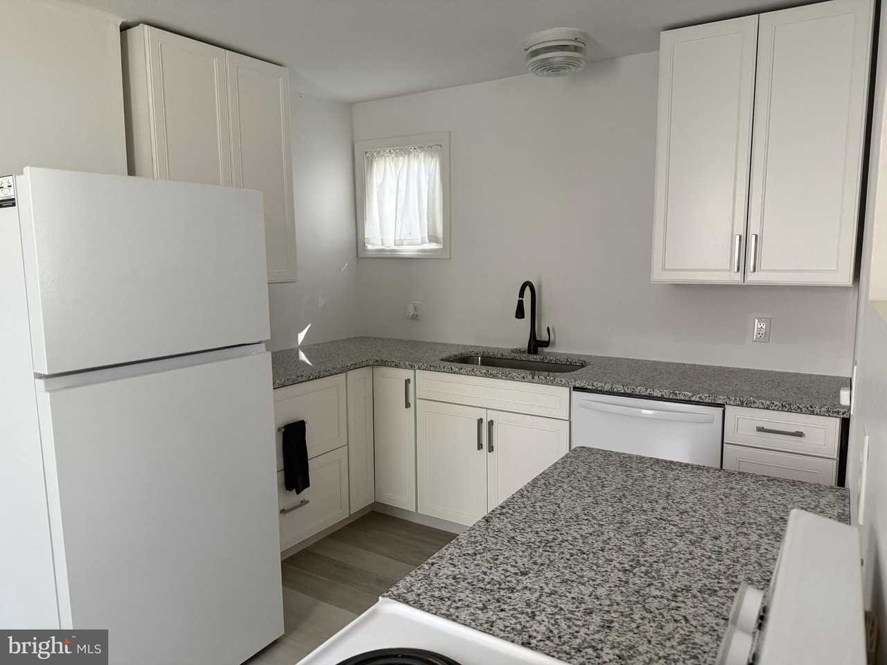 Mason Aly - Photo 5 of 11