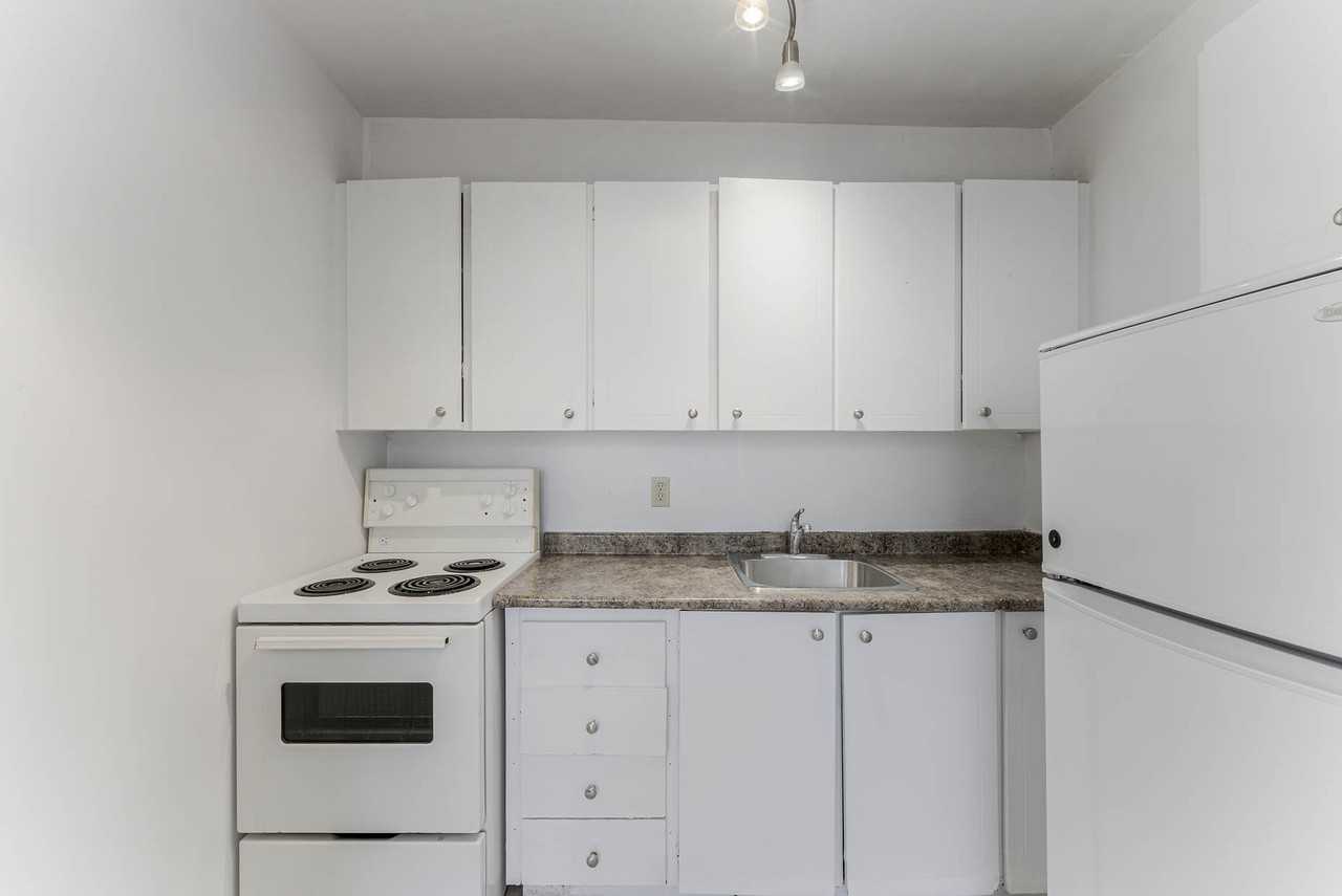 666 Ontario St. - Photo 5 of 26