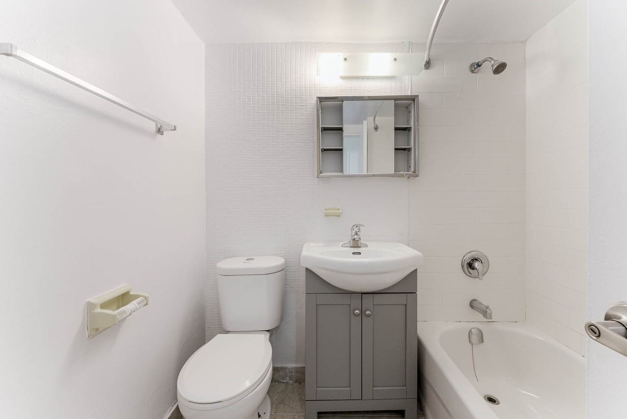 666 Ontario St. - Photo 7 of 26