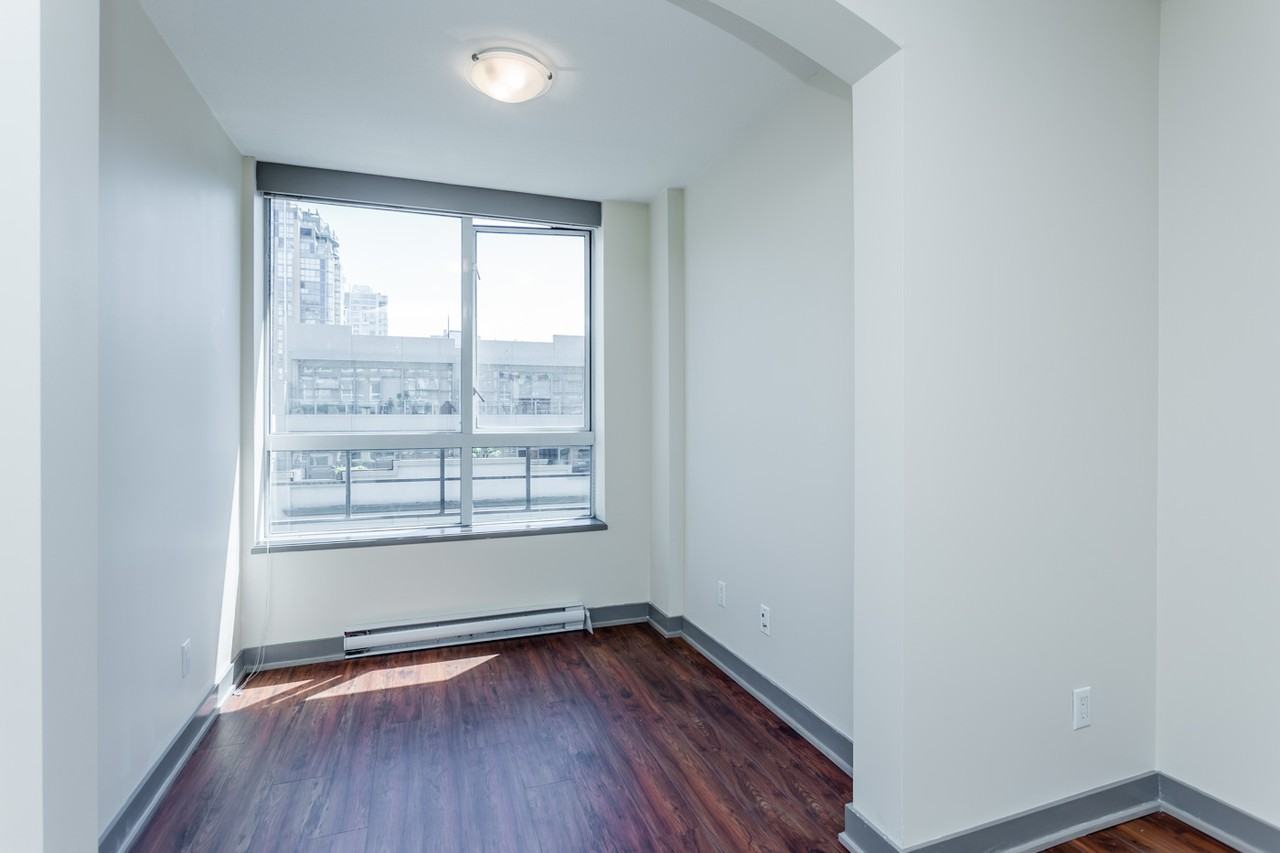 Beresford Apartments - Photo 5 of 9