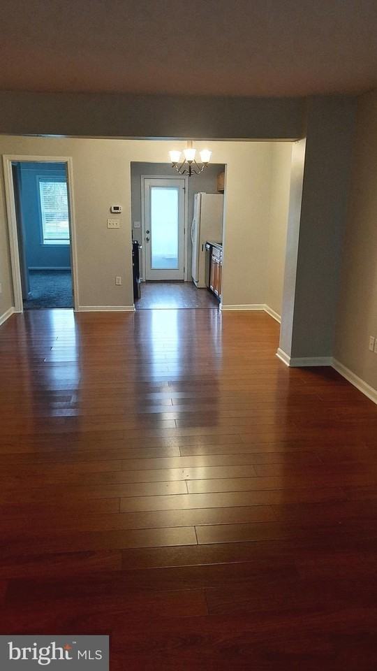 306 Sherman Ave - Photo 2 of 11