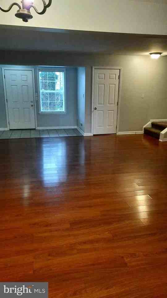 306 Sherman Ave - Photo 4 of 11