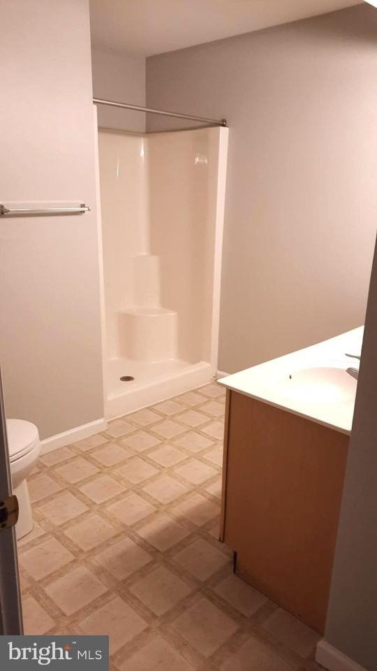 306 Sherman Ave - Photo 6 of 11