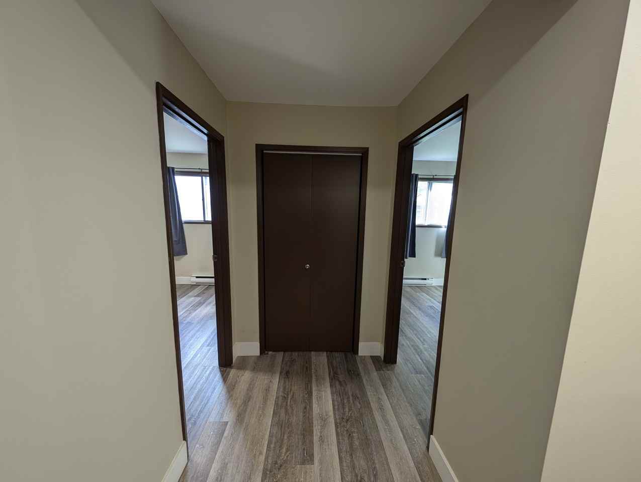 Chateau Gardens - Photo 6 of 23