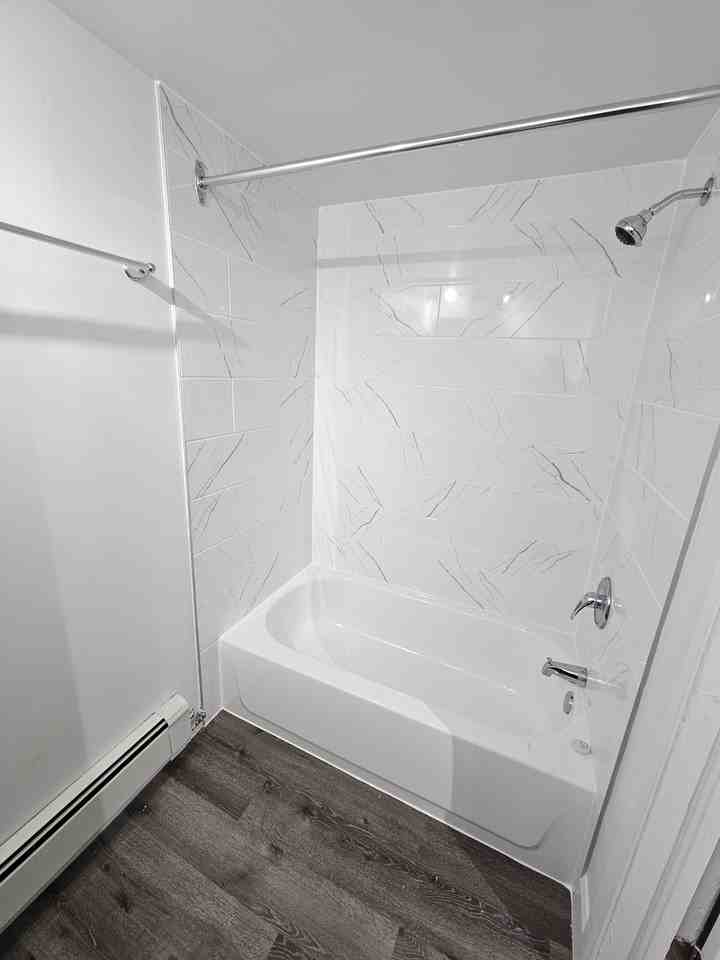 6305, de la Roche - Photo 7 of 24