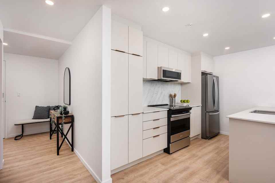 Westbury - Photo 5 of 50