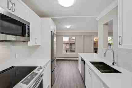 Casa Jubilee Apartments - Photo 2 of 27