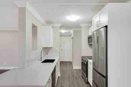 Casa Jubilee Apartments - Photo 6 of 27