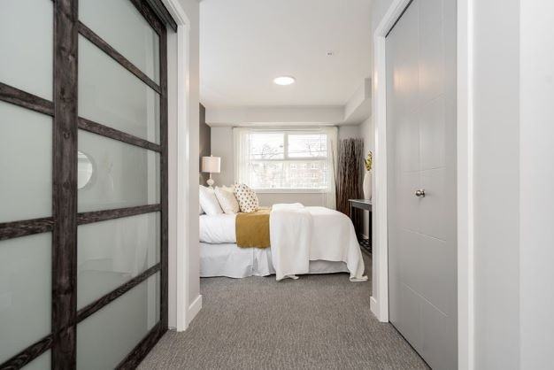 Urban Square - Photo 6 of 12