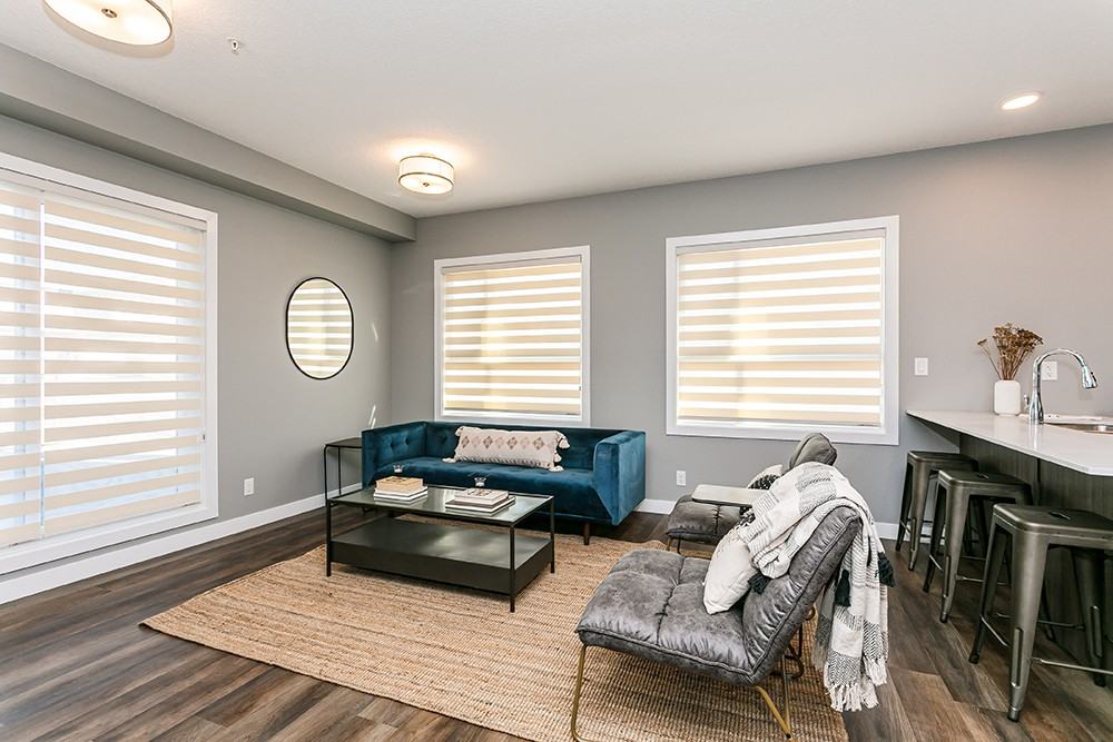 Charlesworth - Photo 5 of 13