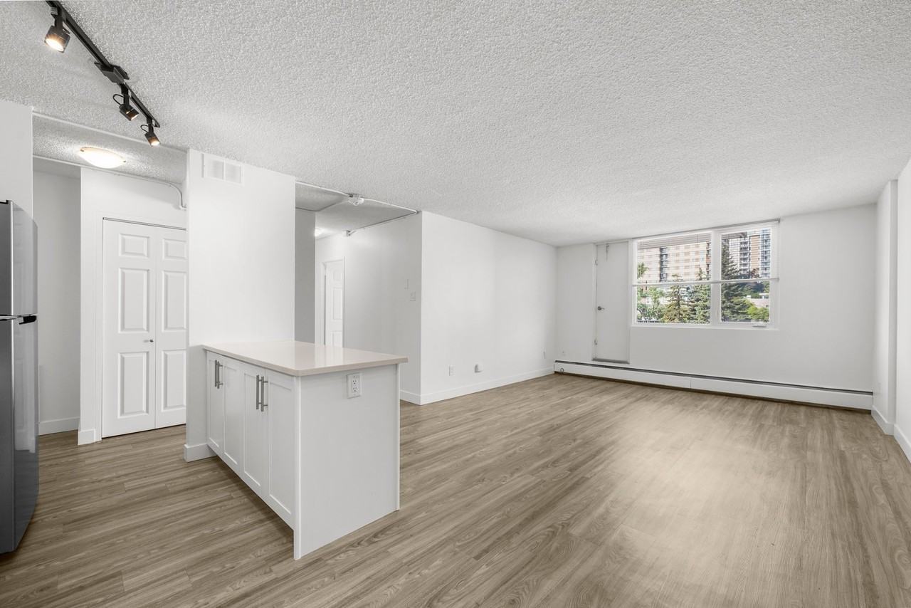 Beacon Place - Photo 3 of 12