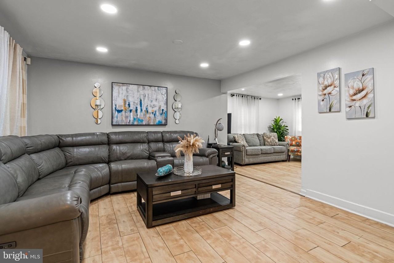 7309 Sycamore Ave - Photo 6 of 32