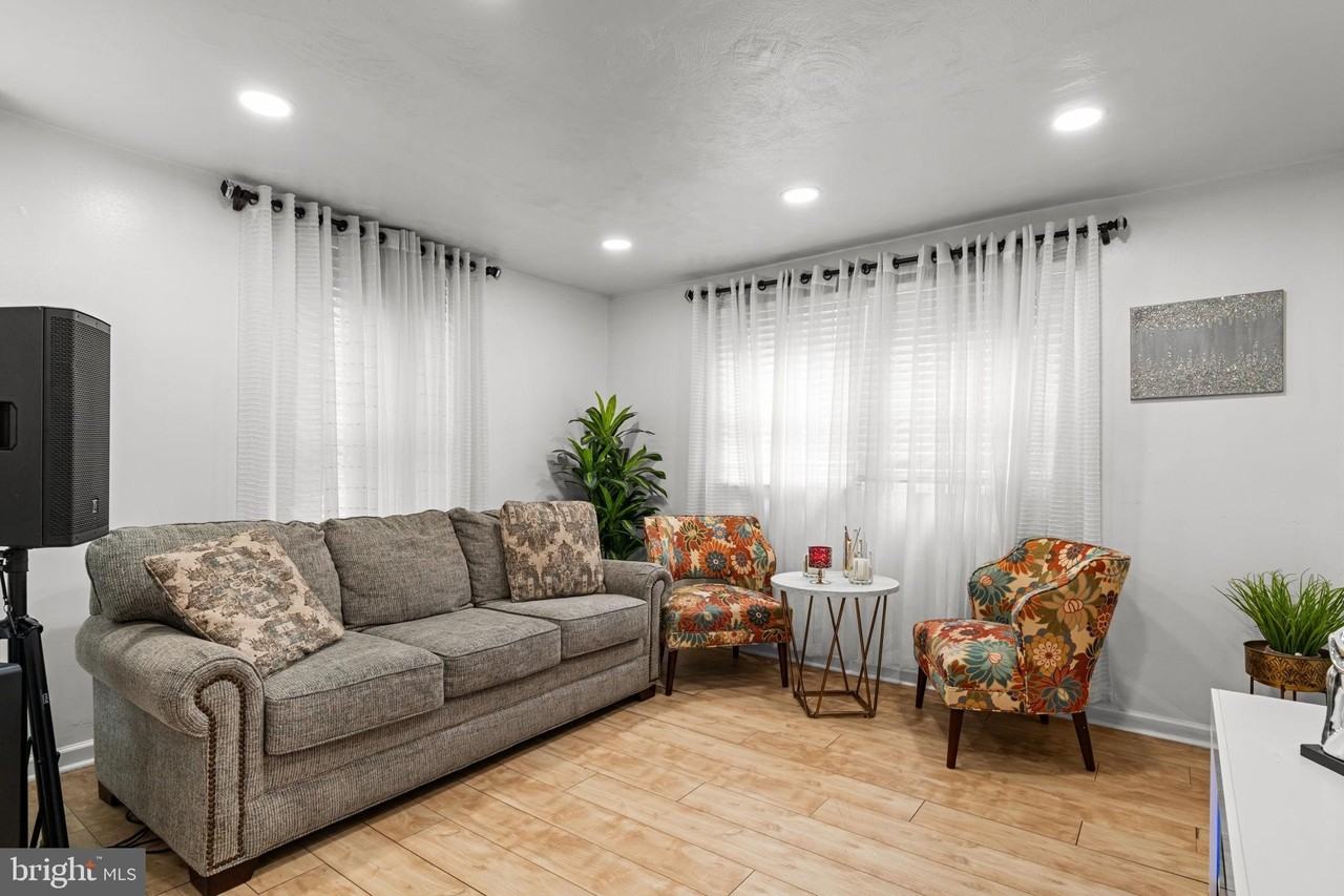 7309 Sycamore Ave - Photo 7 of 32